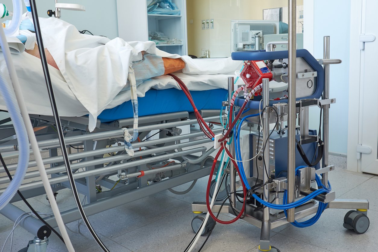 Death in hospital following ICU discharge: insights from the LUNG SAFE  study, Critical Care